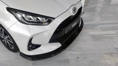 Front splitter Toyota Yaris from model year 2020- onwards