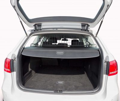 Dog guard Volkswagen Passat from year 2006-2014