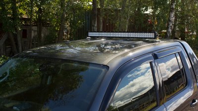LED light bar for roof mounting for Volkswagen Amarok from 2011-