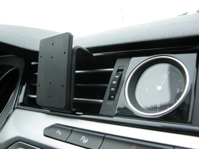 Mobile phone holder Volkswagen Passat from 2015-2023
