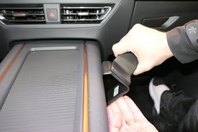 Mobile phone holder for Cupra Born from 2022-