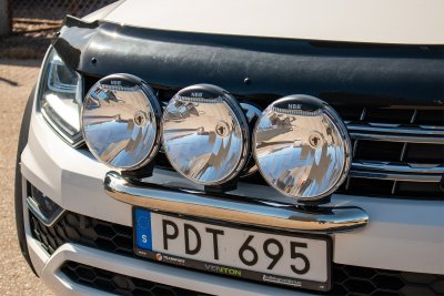 Universal type auxiliary light bracket
