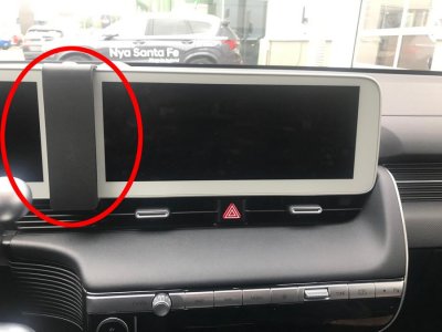 Mobile phone holder Hyundai IONIQ 5 from 2021-