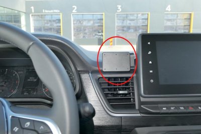 Mobile phone holder for Renault Trafic from 2015-
