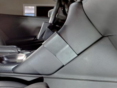 Mobile phone holder Nissan GT-R from model year 2017-