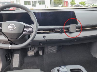 Mobile phone holder Nissan Ariya from 2022-