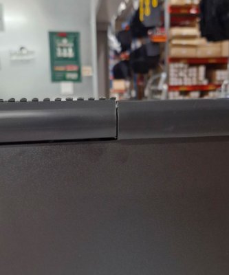 Center console for placement between the front seats - Universal 60x20x59 cm  | Used parts sorting