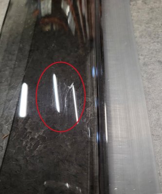 Acrylic plastic wind deflectors - Second-hand sorting