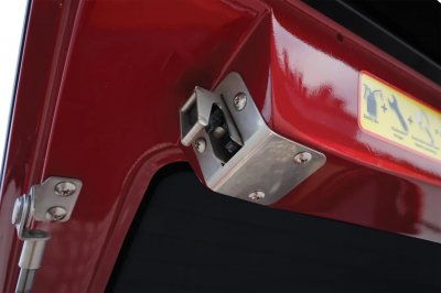 Truck Cap Alpha CMX for Toyota Hilux from 2016-2021