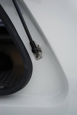 Truck Cap Alpha GSX for Toyota Hilux from 2021-