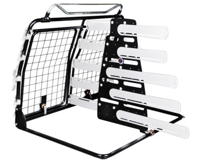 Divider mounted in a dog gate with double doors | Artfex