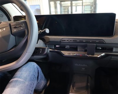 Mounting Bracket (Base) Kia EV2 from 2026- | Buy for Mobile Holder with MagSafe