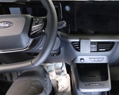 Mobile phone holder Ford Transit Courier from 2023- onwards
