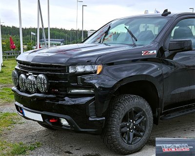 Auxiliary light bracket for 4 lights Chevrolet Silverado from 2019-2022
