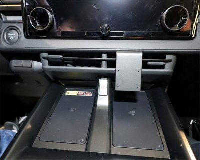 Mobile phone holder Toyota bZ4X 2025- | For mounting under the center screen