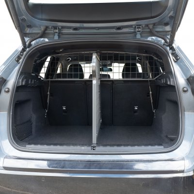 Dog guard and divider BMW X1 from model year 2023-