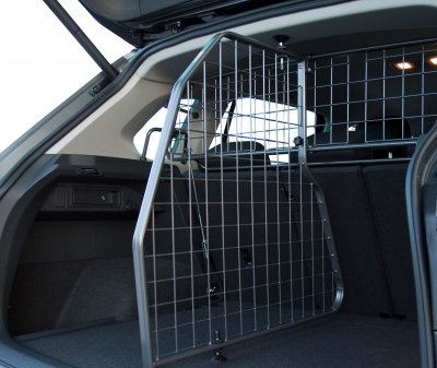 Dog guard Volkswagen Tiguan from 2016-2023