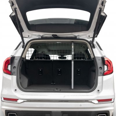 Dog guard and divider GMC Terrain from model year 2019-