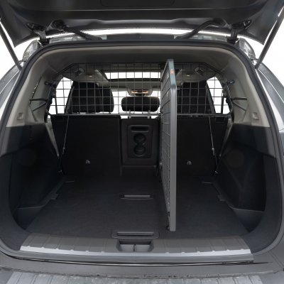 Dog guard and divider Nissan X-Trail from model year 2022-