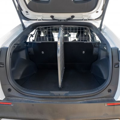 Dog guard and divider Subaru Solterra from 2022- onwards