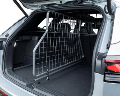Dog guard and divider for the 2025 Volkswagen Tayron and later models