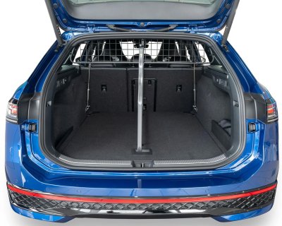 Travall Dog guard and divider Volkswagen Passat 2024-