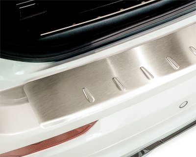 Exampel image: Rear bumper protection Volkswagen ID.Buzz 2023- | Brushed | With edge