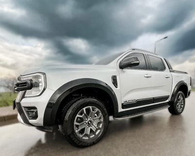 Screen widener Ford Ranger 2023-