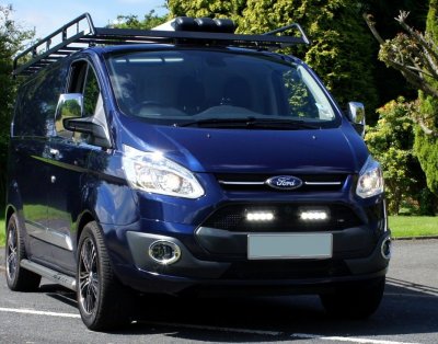 Center-Grill incl. 2 Lazer ST-4 for Ford Transit Custom 2013-