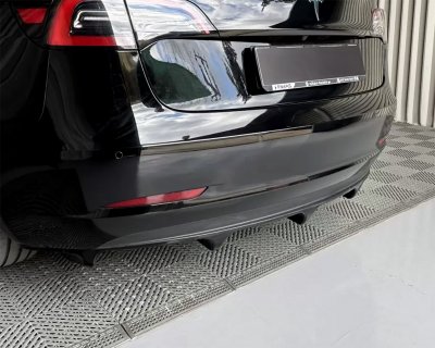 Diffuser Tesla Model 3 from 2017-2024