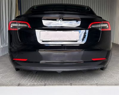 Diffuser Tesla Model 3 from 2017-2024