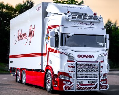 Epix9+ LED Extra Light 225 mm (9") - 180W