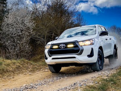 Extra light kit Lazer Toyota Hilux Legend/Hero from 2021-