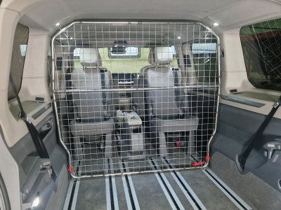 Dog guard Volkswagen Multivan T7 2022- | Movable
