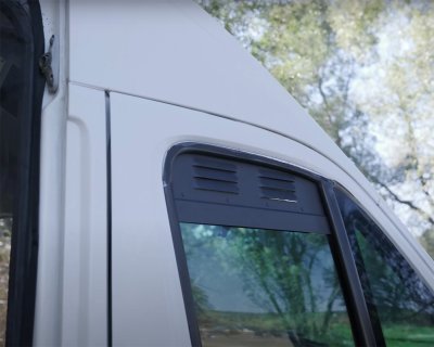 Example image: Window ventilation Ford Transit Custom 2012-2023