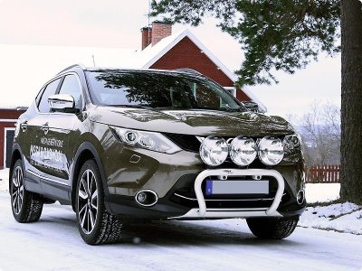 Aluminum bull bar for 3 extra lights for Nissan Qashqai 2014-
