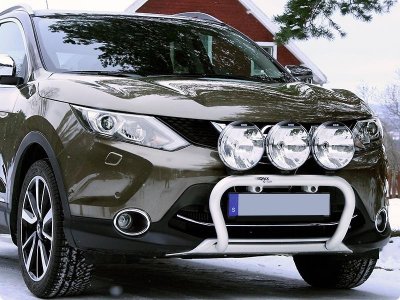 Aluminum bull bar for 3 extra lights for Nissan Qashqai 2014-