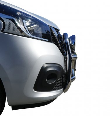 Stainless steel bull bar for Nissan NV300 from 2016-