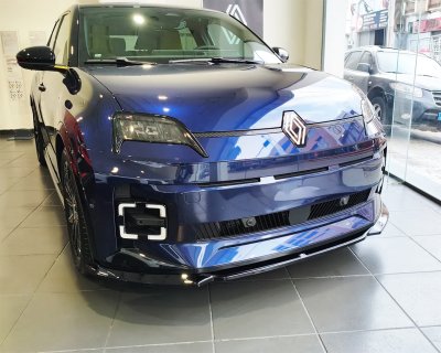Front Splitter V1 for Renault 5 E-Tech from 2024- | Sporty front lip