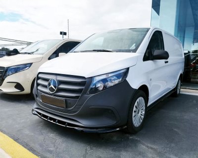 Front splitter Mercedes Vito from 2024-