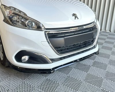Front splitter Peugeot 208 from 2016-2020