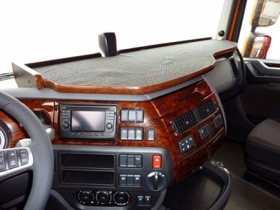 Large Table DAF XF Euro 6 from 2013-2021