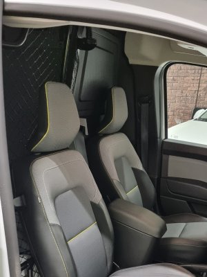 Heavy duty front seat cover for Nissan Townstar from 2022-