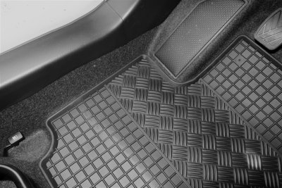 Rubber mats Suzuki Vitara from model year 2015-