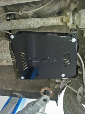 Skid plate fuel tank Dacia Duster from 2010-2017