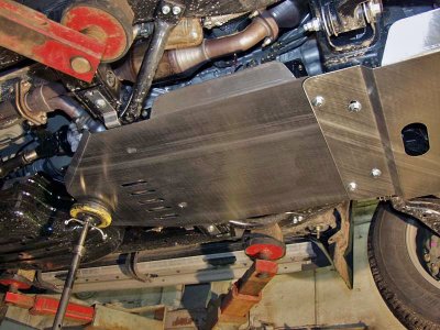 Skid plate gearbox Toyota Land Cruiser 150 2010- onwards