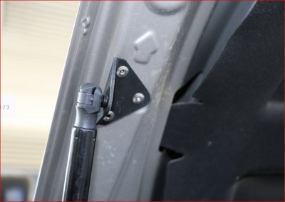 Bonnet dampers Mitsubishi L200 from 2016-