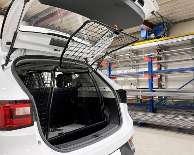 Dog cage MG ZS EV from 2017-2024