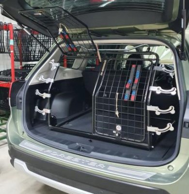 Dog gate NIO EL7 from 2023-
