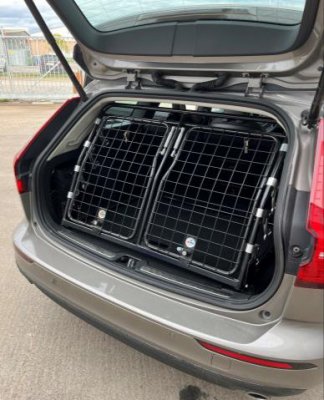 Dog gate Volvo V60 from 2018-